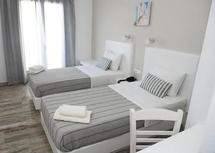 Ino Hotel Kamari (Santorini)