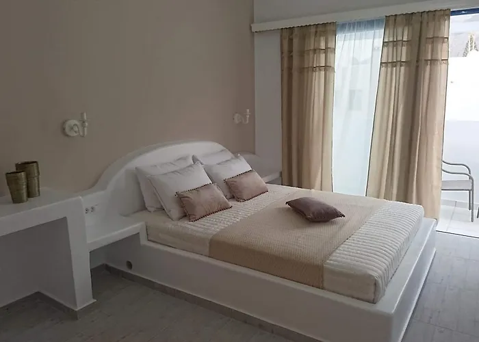 Hotel Ino Kamari (Santorini)