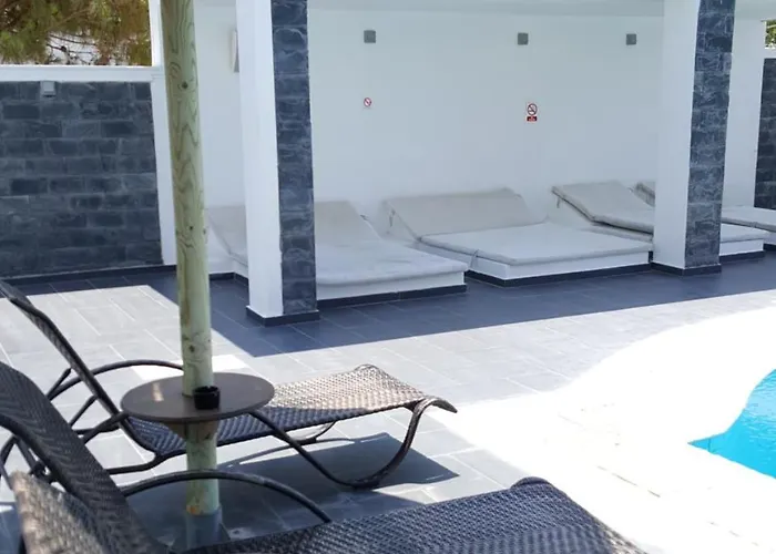 Hotel Ino Kamari (Santorini)