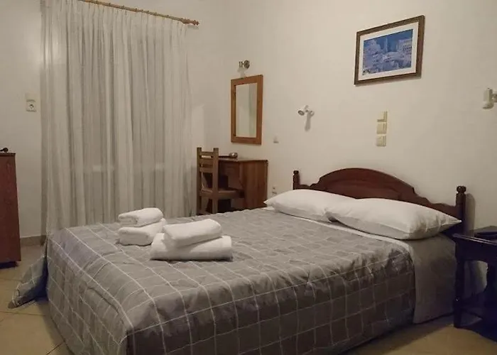 Ino Kamari (Santorini)