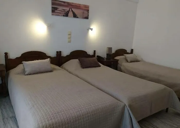 Ino 3* Kamari (Santorini)