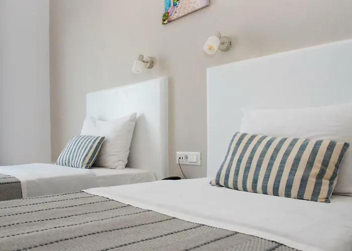 Ino Kamari (Santorini)