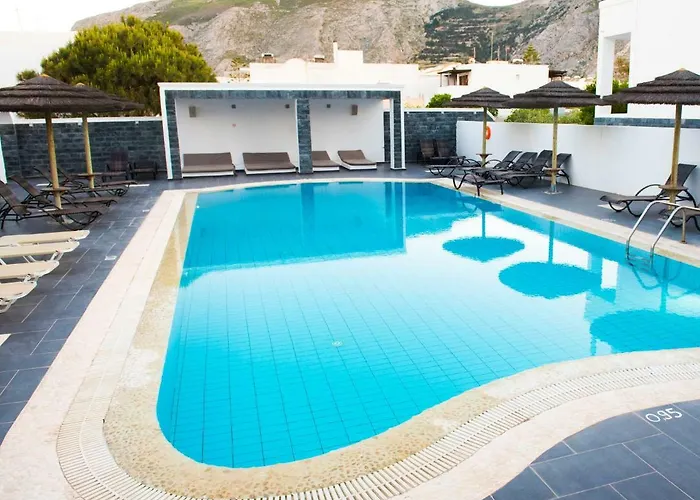 Ino Kamari (Santorini)