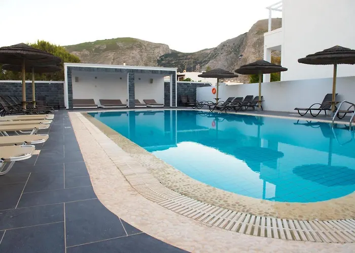 Ino Kamari (Santorini)