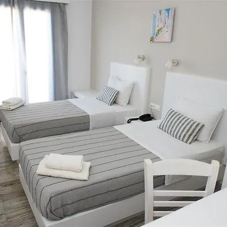 Ino Hotel Kamari (Santorini)