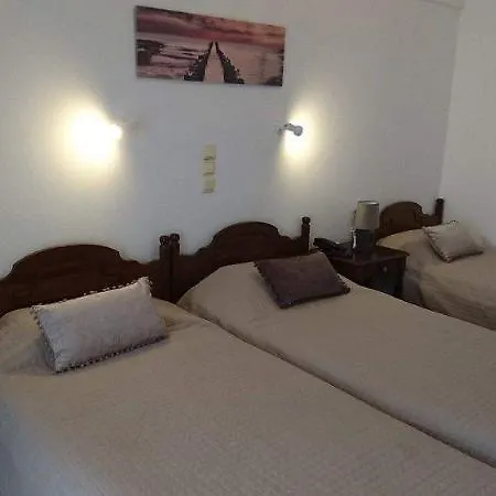 Ino 3* Kamari (Santorini)