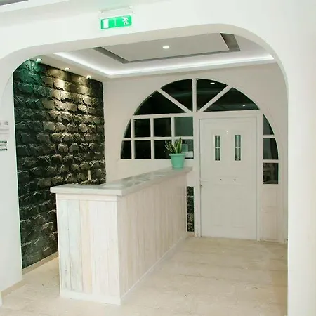 Hotel Ino Kamari (Santorini)