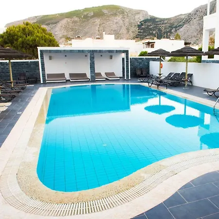 Ino Kamari (Santorini)