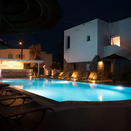 Ino Kamari (Santorini)