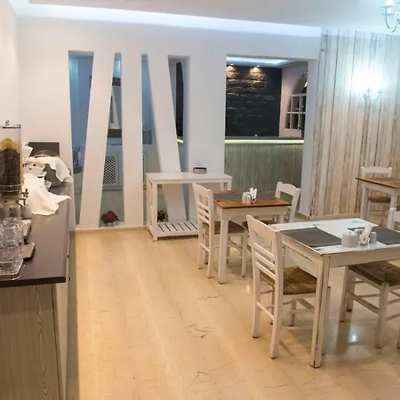 Hotel Ino Kamari (Santorini)