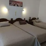 Ino 3* Kamári