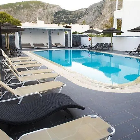 Ino Hotell 3*
