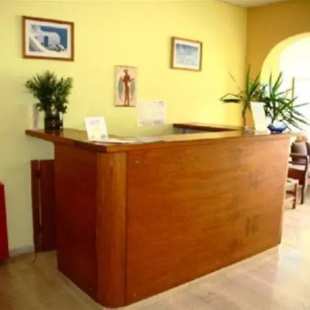 Hotell Ino 3*
