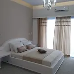 Ino Hotel 3*